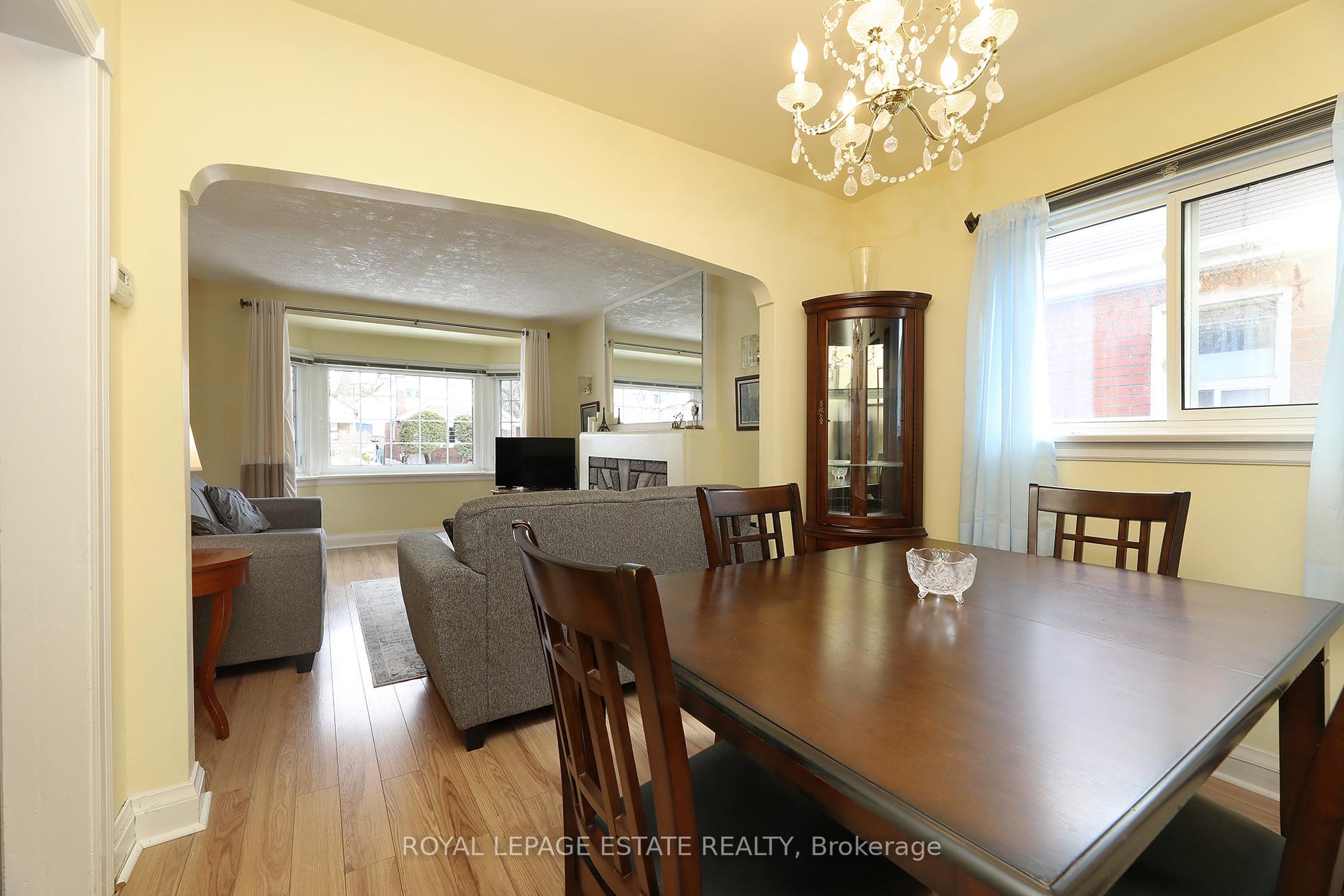 Photo 7 of 50 Binswood Avenue, Toronto, Danforth Village-East York — HOMEH
