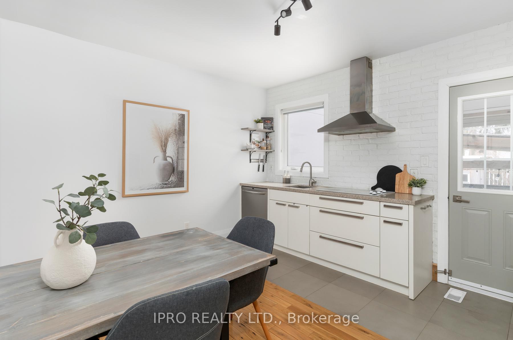Photo 10 of 336 Cedarvale Avenue, Toronto, Woodbine-Lumsden — HOMEH