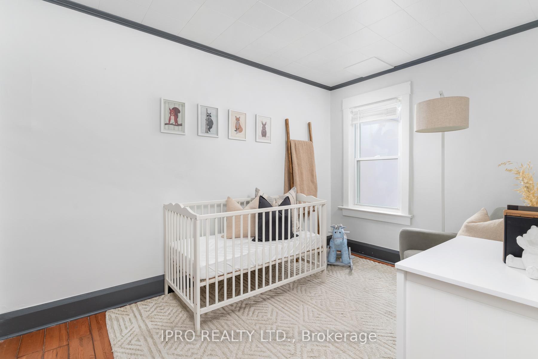 Photo 16 of 336 Cedarvale Avenue, Toronto, Woodbine-Lumsden — HOMEH