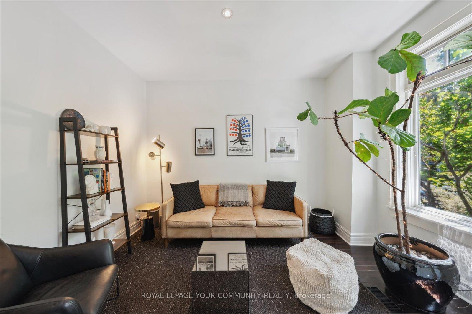 Photo 5 of 722 Adelaide Street W, Toronto, Niagara — HOMEH