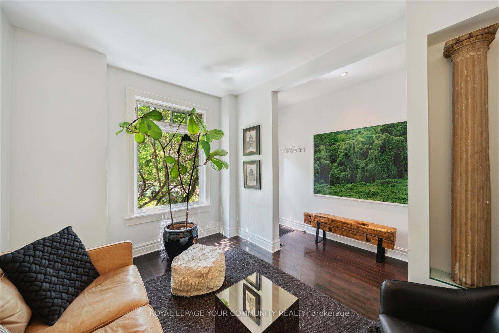 Photo 6 of 722 Adelaide Street W, Toronto, Niagara — HOMEH