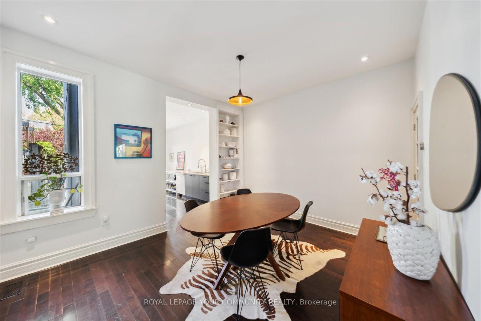 Photo 11 of 722 Adelaide Street W, Toronto, Niagara — HOMEH