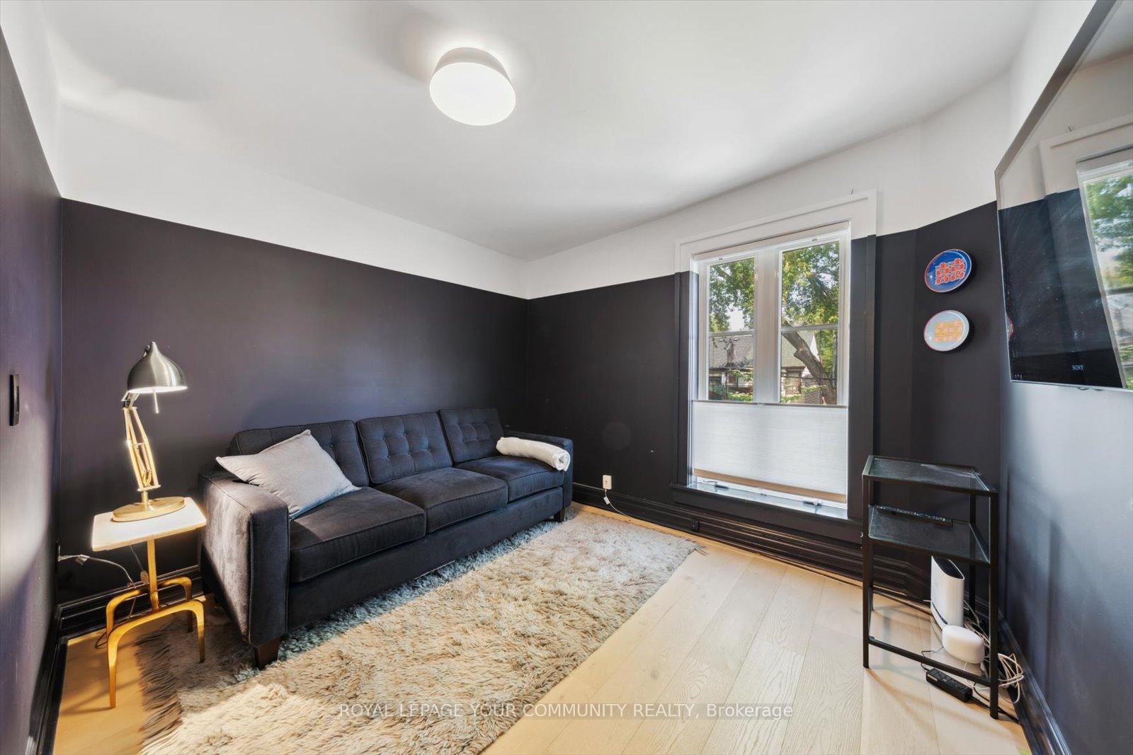 Photo 17 of 722 Adelaide Street W, Toronto, Niagara — HOMEH