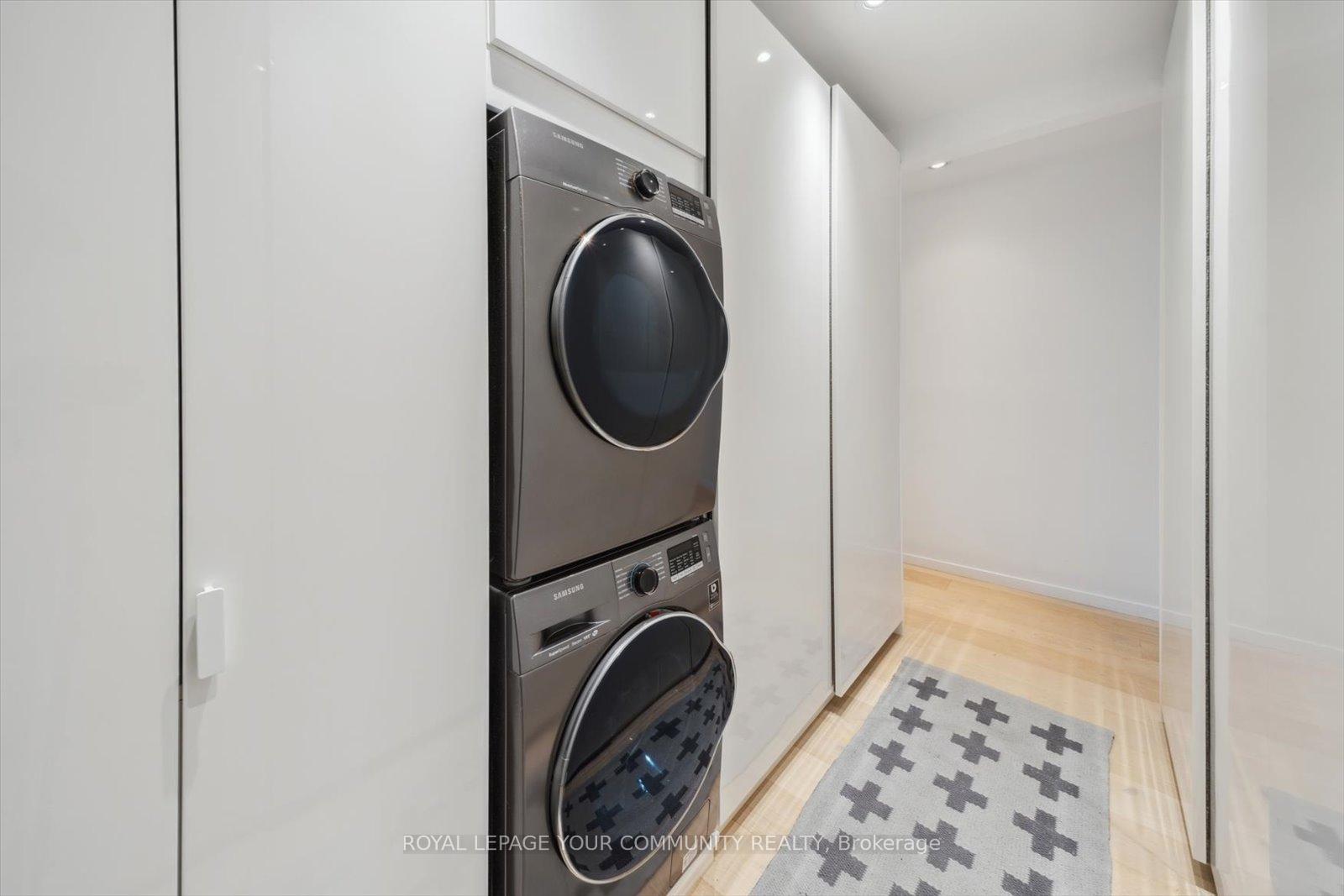 Photo 24 of 722 Adelaide Street W, Toronto, Niagara — HOMEH