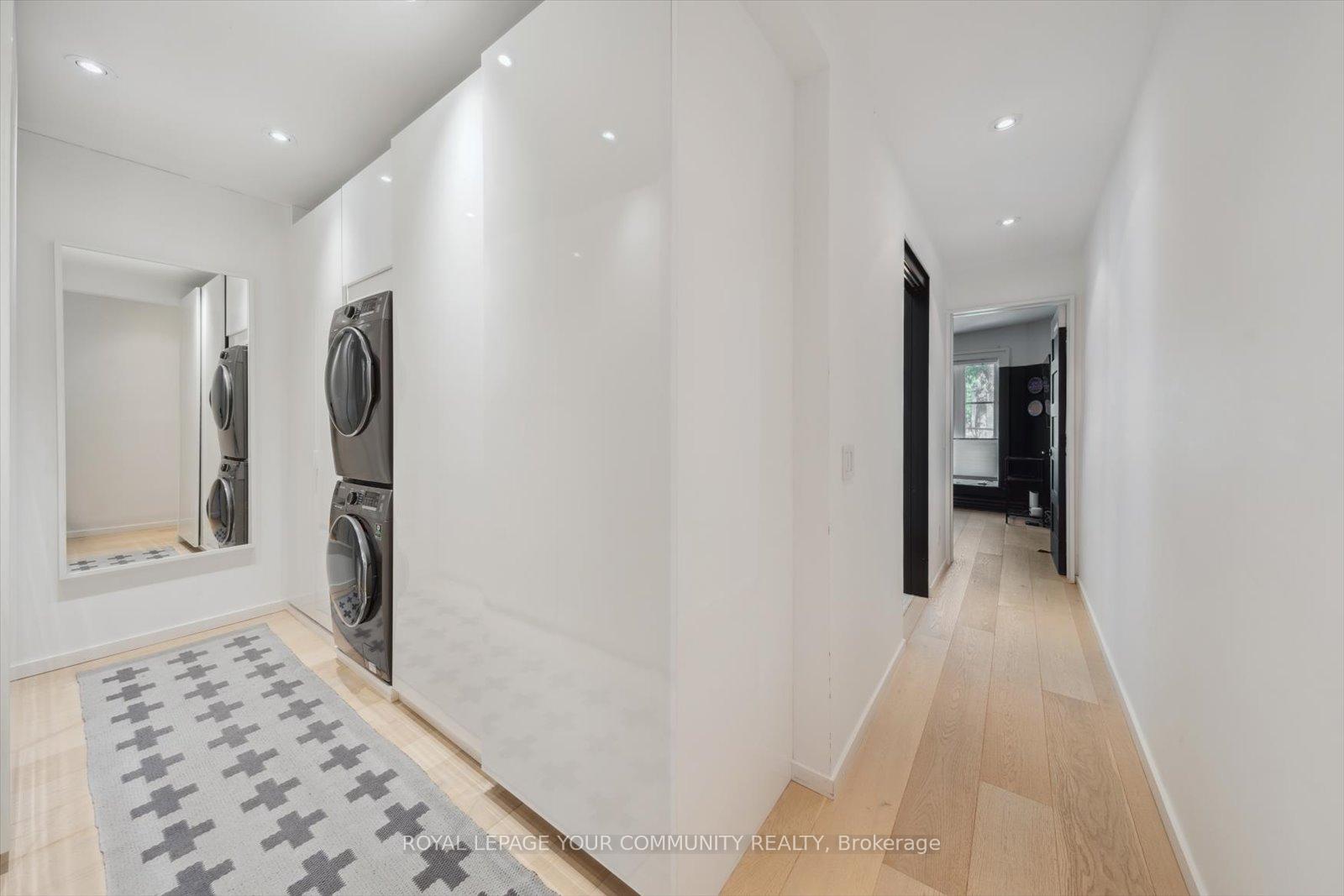 Photo 25 of 722 Adelaide Street W, Toronto, Niagara — HOMEH