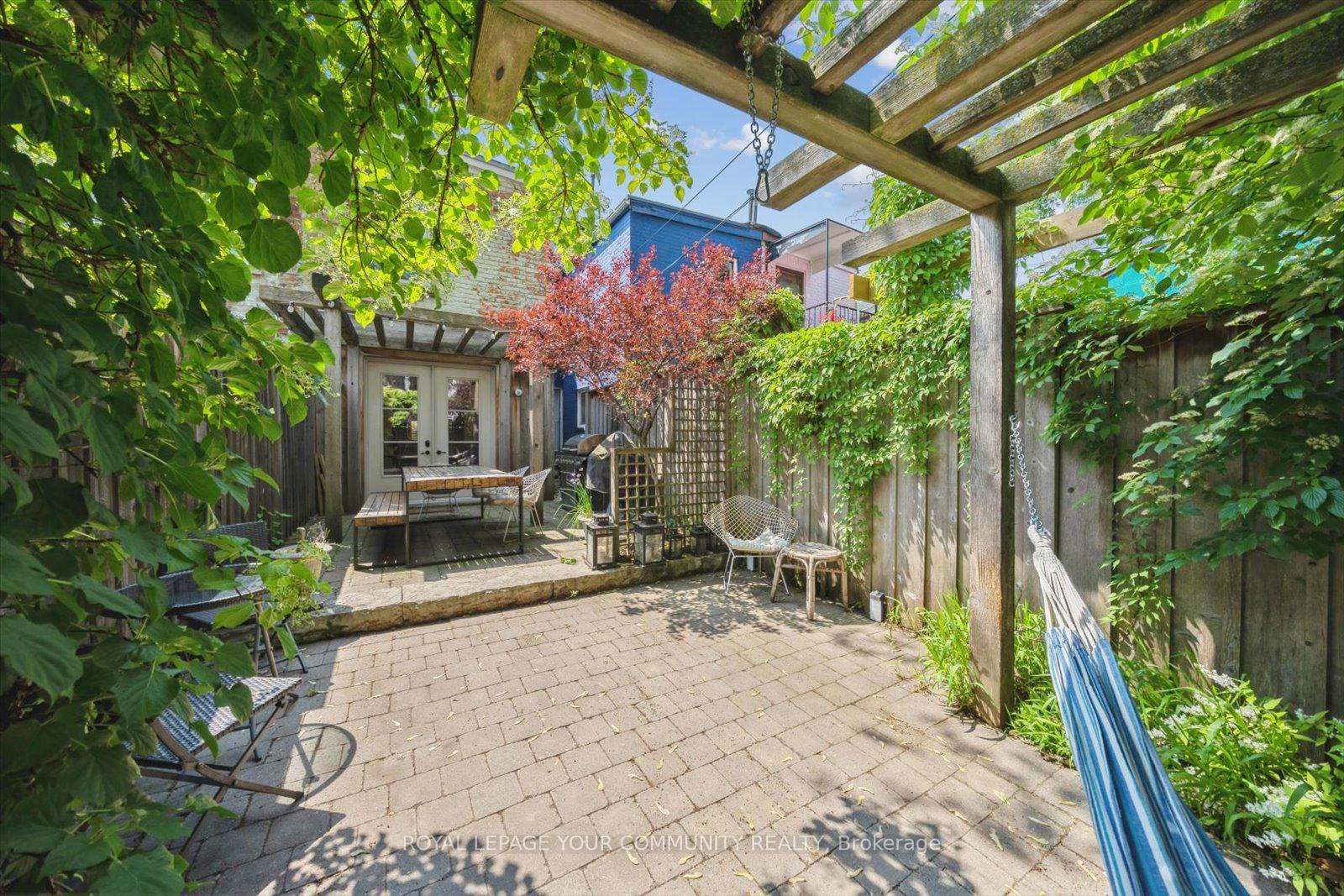 Photo 31 of 722 Adelaide Street W, Toronto, Niagara — HOMEH