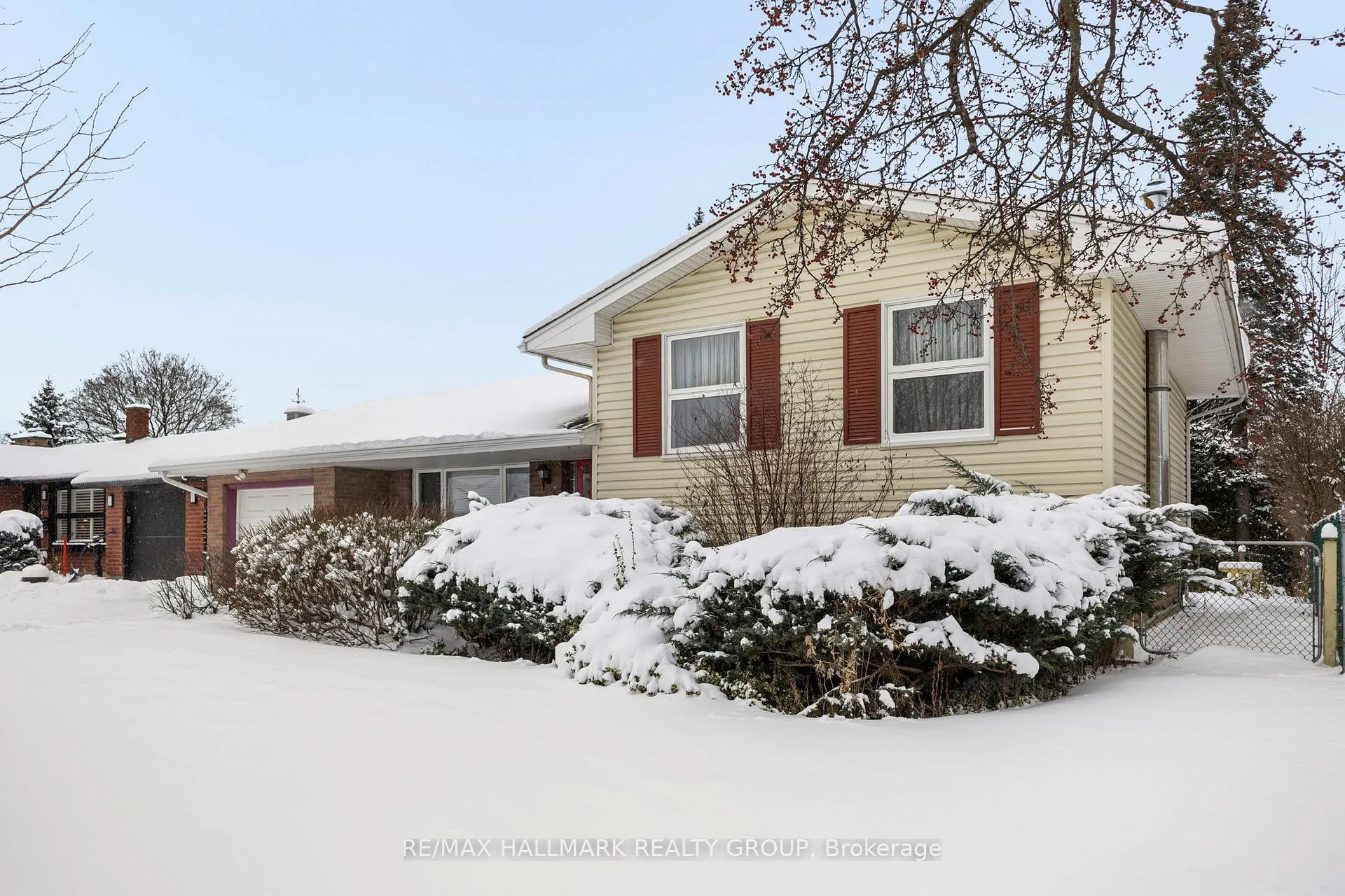 Photo 1 of 2143 Hubbard Crescent, Ottawa, Beacon Hill North — HOMEH