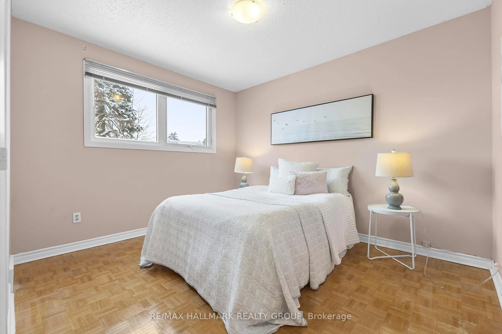 Photo 16 of 2143 Hubbard Crescent, Ottawa, Beacon Hill North — HOMEH