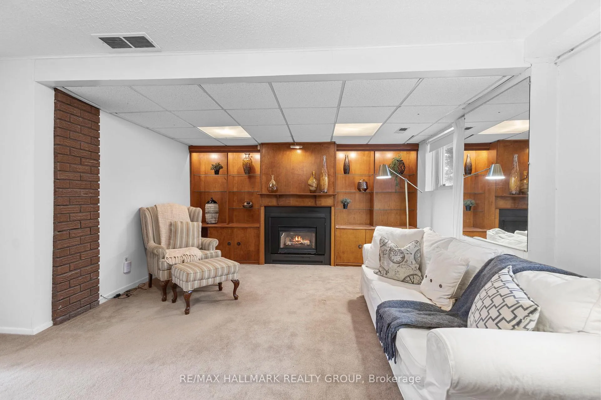 Photo 21 of 2143 Hubbard Crescent, Ottawa, Beacon Hill North — HOMEH