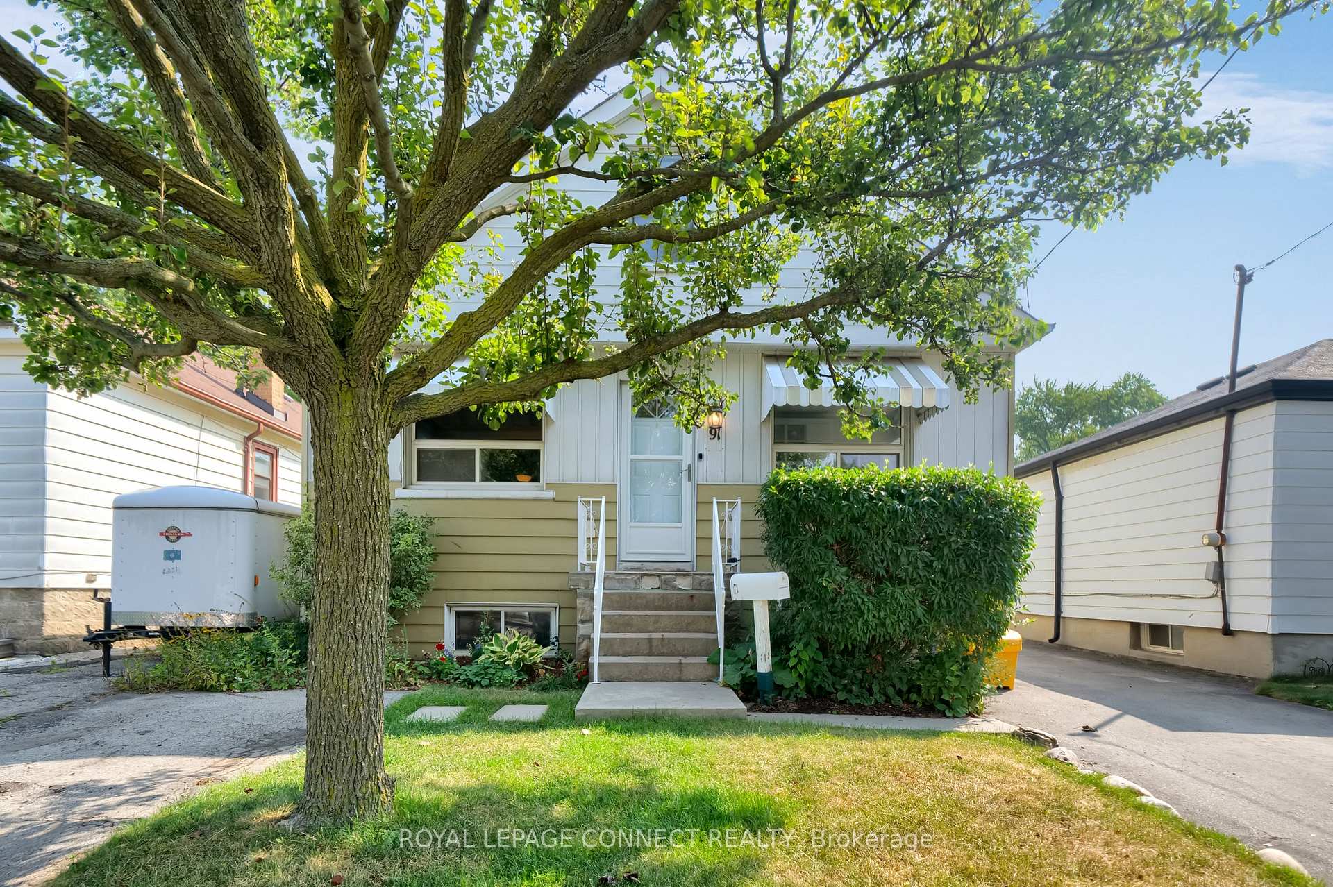 Photo 5 of 91 Lillington Avenue, Scarborough, Birchcliffe-Cliffside — HOMEH