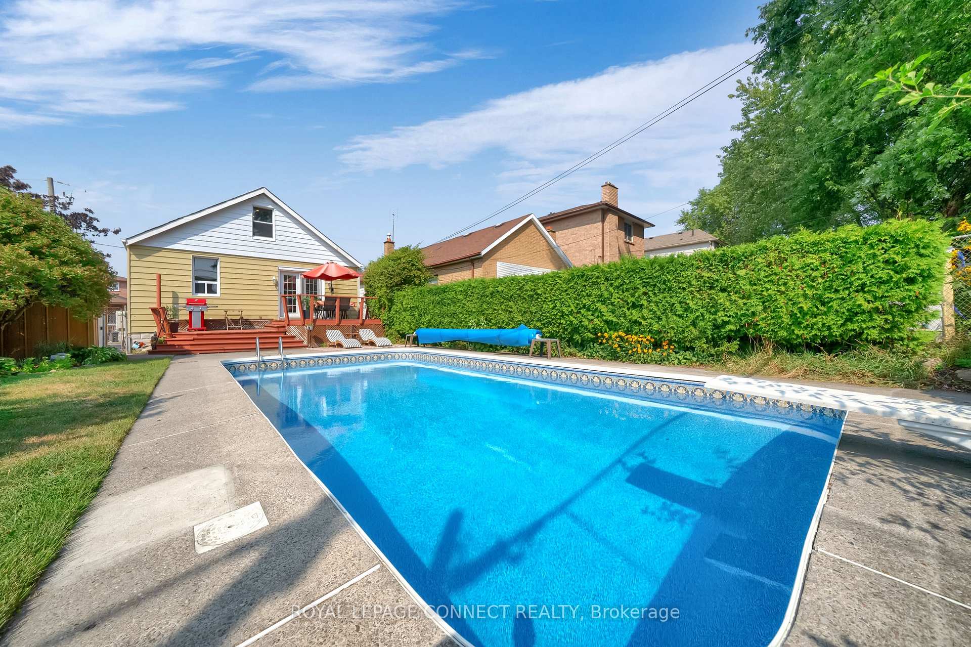 Photo 12 of 91 Lillington Avenue, Scarborough, Birchcliffe-Cliffside — HOMEH