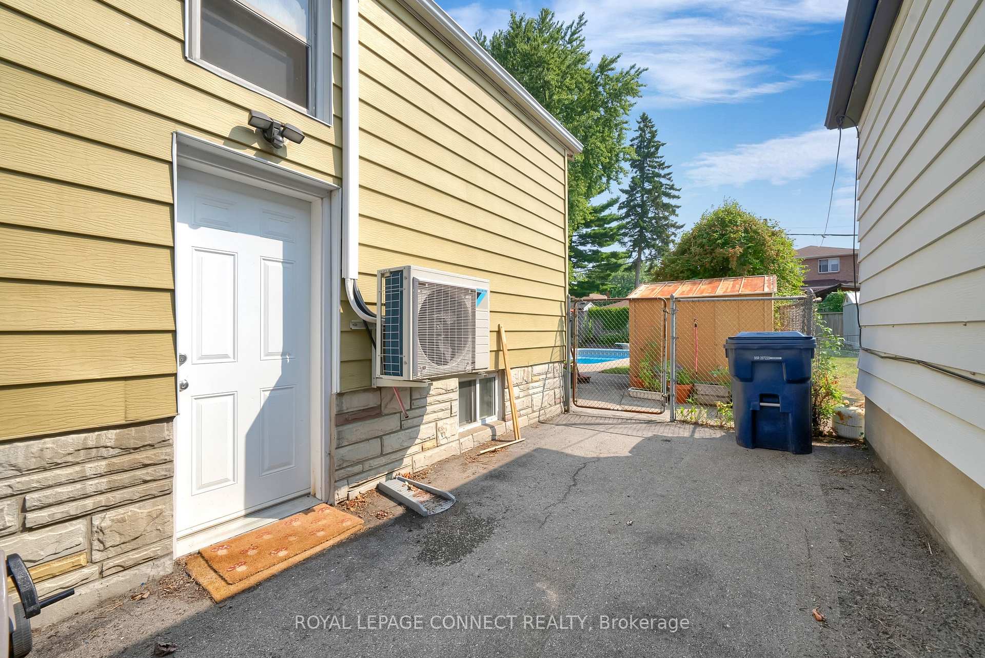Photo 35 of 91 Lillington Avenue, Scarborough, Birchcliffe-Cliffside — HOMEH