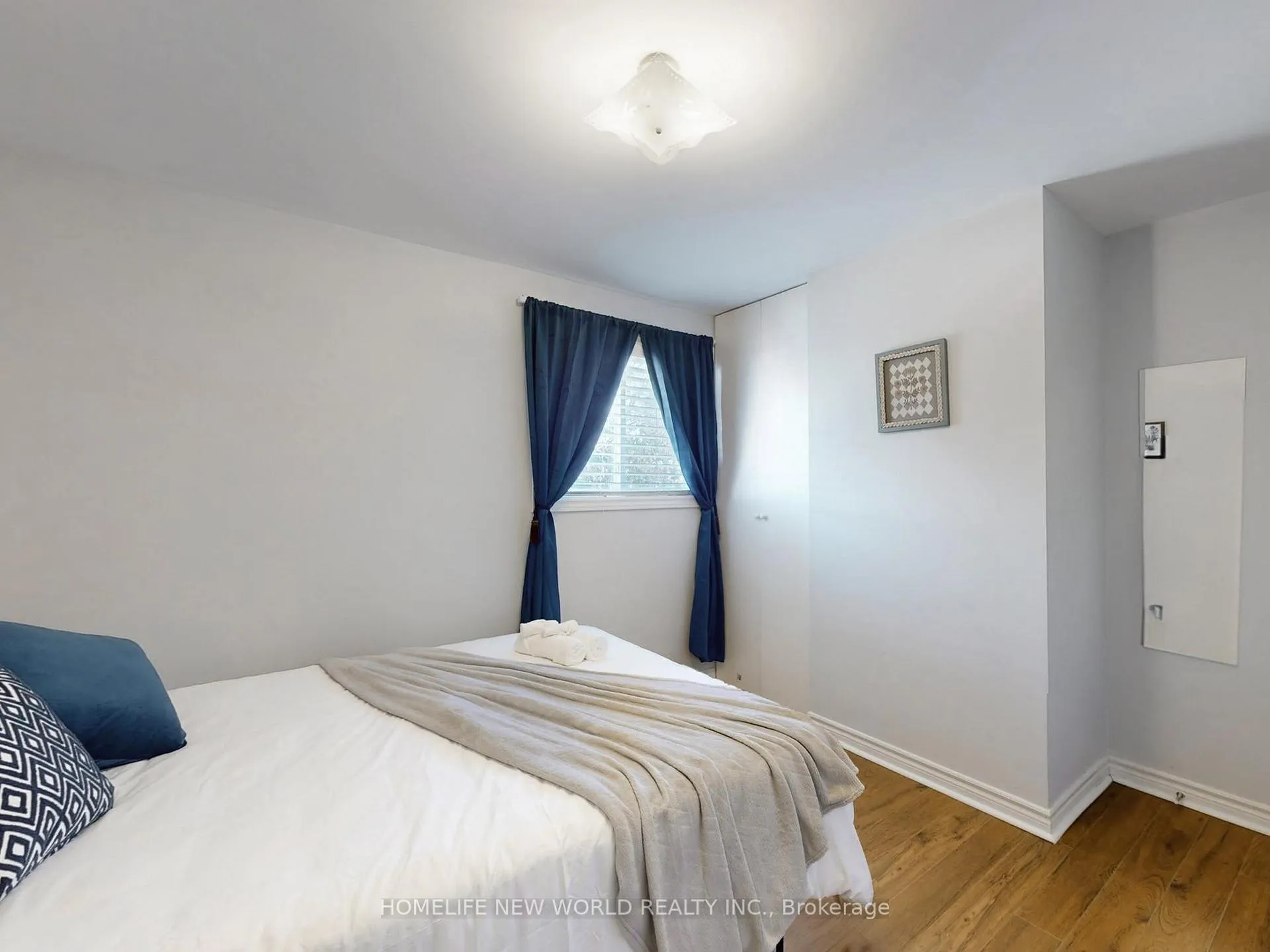 Photo 27 of 257 Cherokee Boulevard, North York, Pleasant View — HOMEH