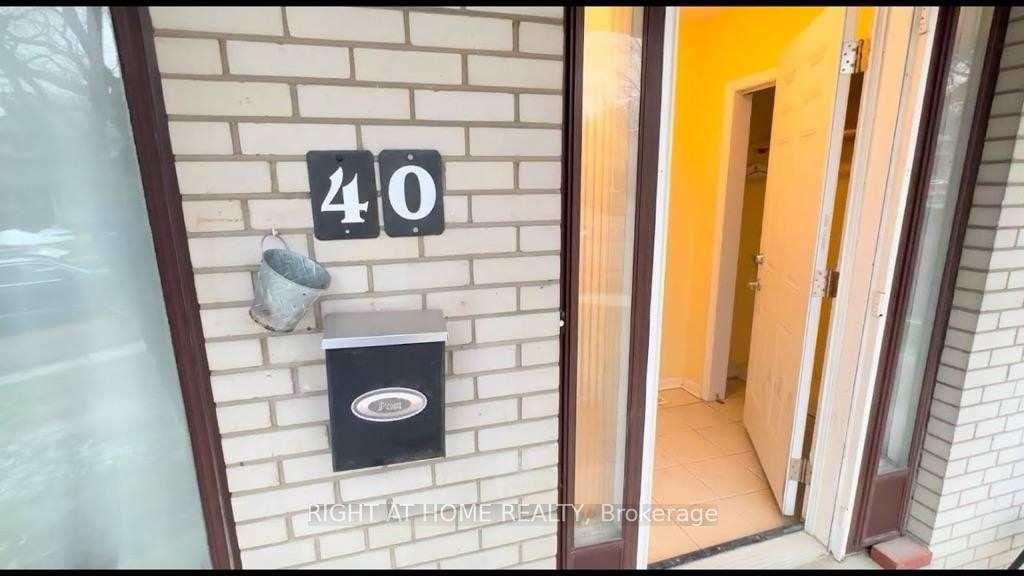 Front of Unit Upper, 40 Bellbury Crescent