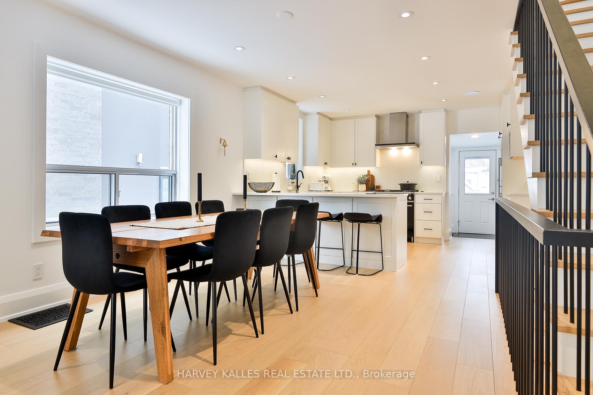 Photo 9 of 20 Crewe Avenue, Toronto, Woodbine-Lumsden — HOMEH