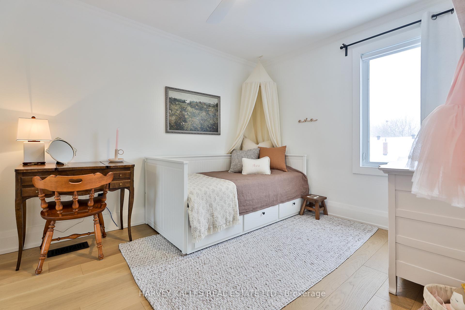 Photo 26 of 20 Crewe Avenue, Toronto, Woodbine-Lumsden — HOMEH