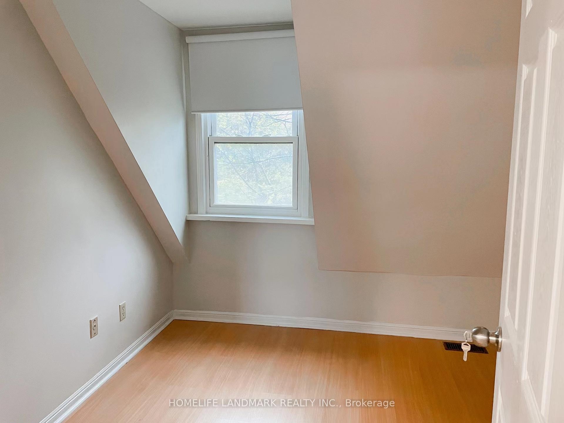 Photo 20 of 11A Lount Street E, Toronto, Greenwood-Coxwell — HOMEH