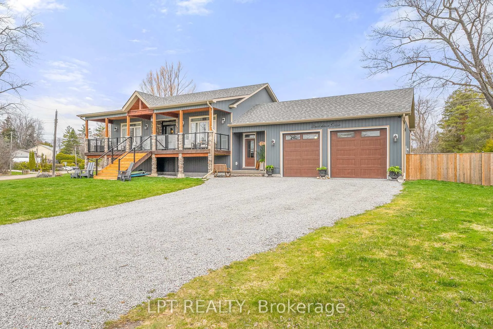 Photo 4 of 23 Dunkelman Drive, Georgina, Keswick North — HOMEH