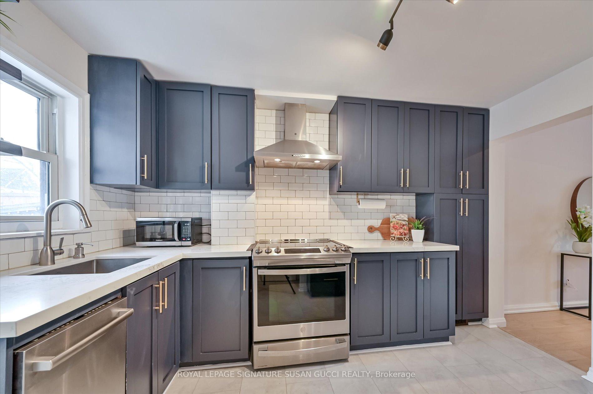 Photo 9 of 21 Rosevear Avenue, Toronto, Crescent Town — HOMEH