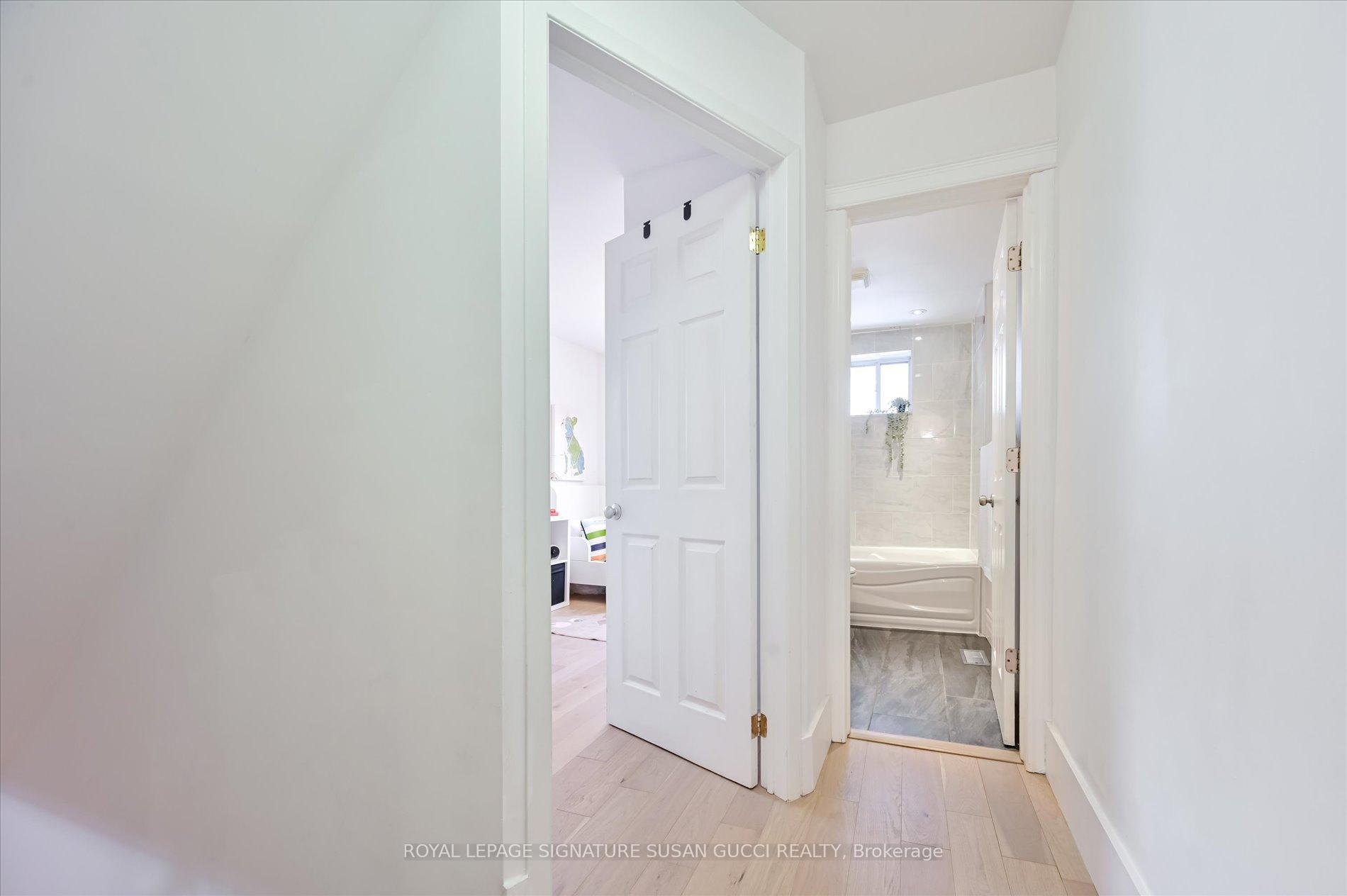 Photo 14 of 21 Rosevear Avenue, Toronto, Crescent Town — HOMEH