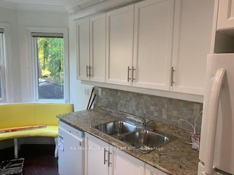 Photo 11 of Unit 2, 1745 Bathurst Street, Toronto, Forest Hill South — HOMEH