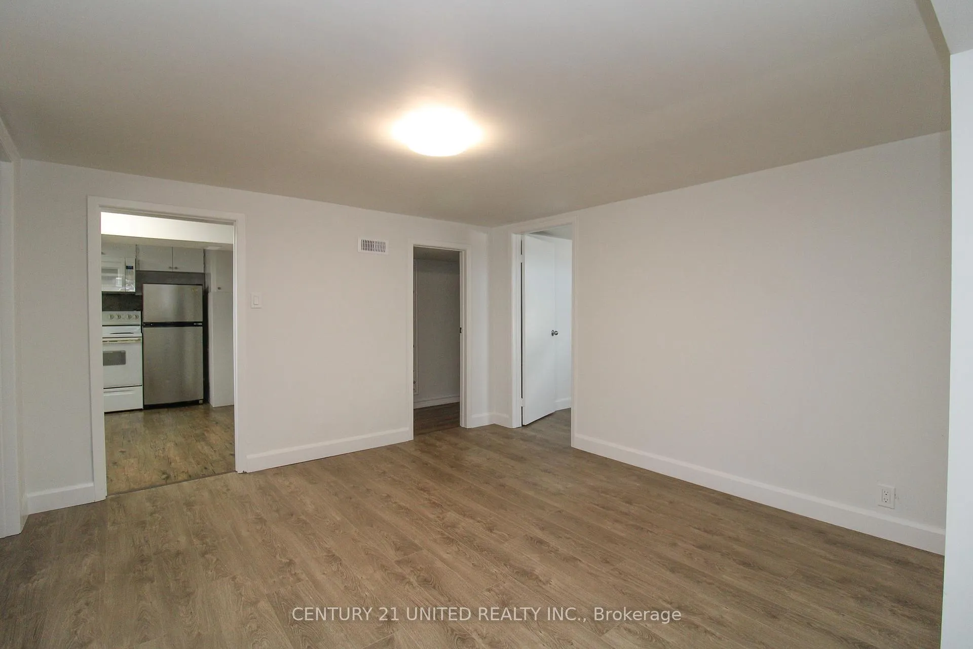 Photo 31 of 611 Ashburnham Drive, Peterborough, Ashburnham Ward 4 — HOMEH