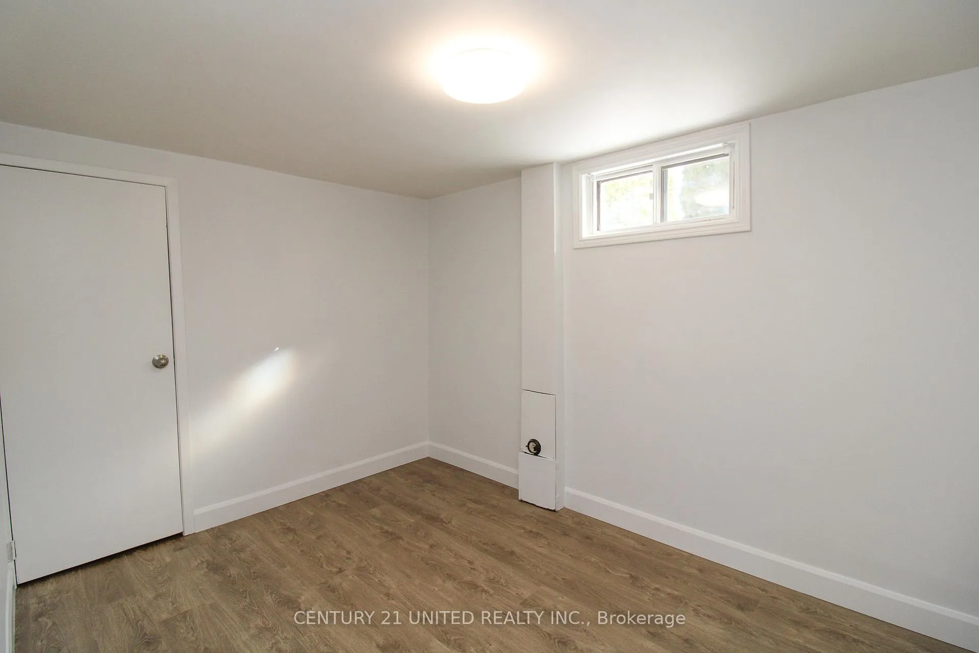 Photo 33 of 611 Ashburnham Drive, Peterborough, Ashburnham Ward 4 — HOMEH