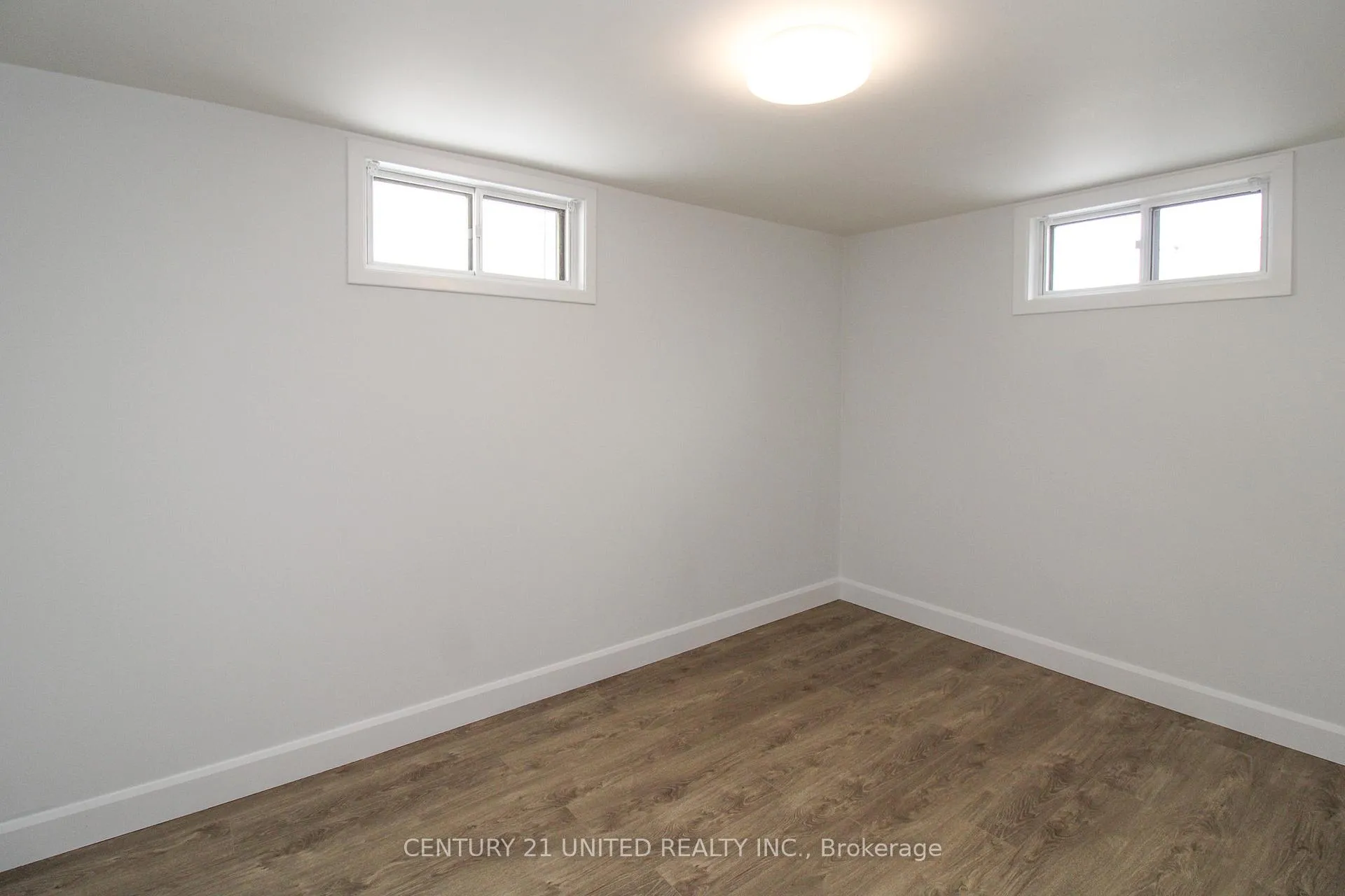 Photo 35 of 611 Ashburnham Drive, Peterborough, Ashburnham Ward 4 — HOMEH