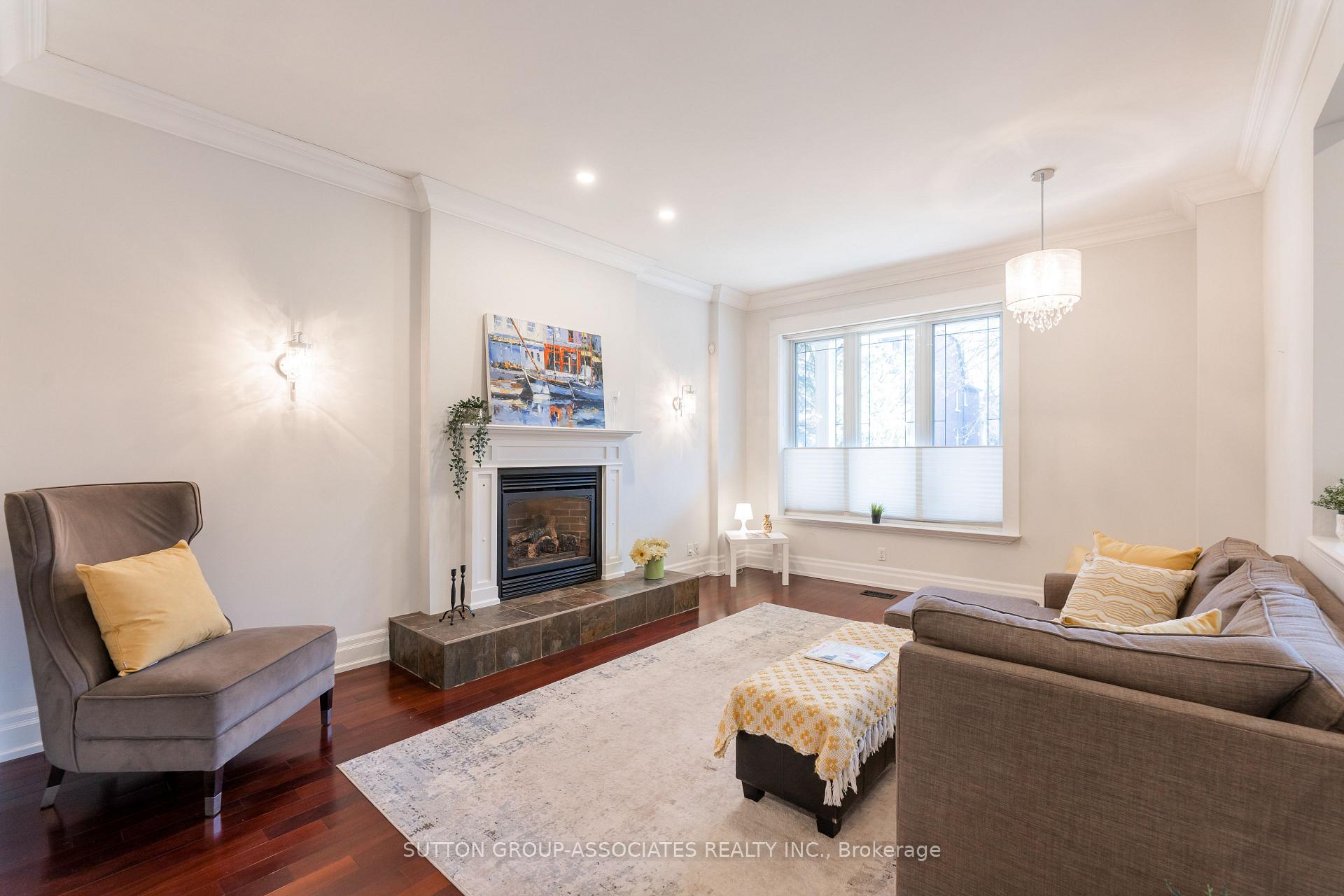 Photo 6 of Unit Main, 672 Huron Street, Toronto, The Annex — HOMEH