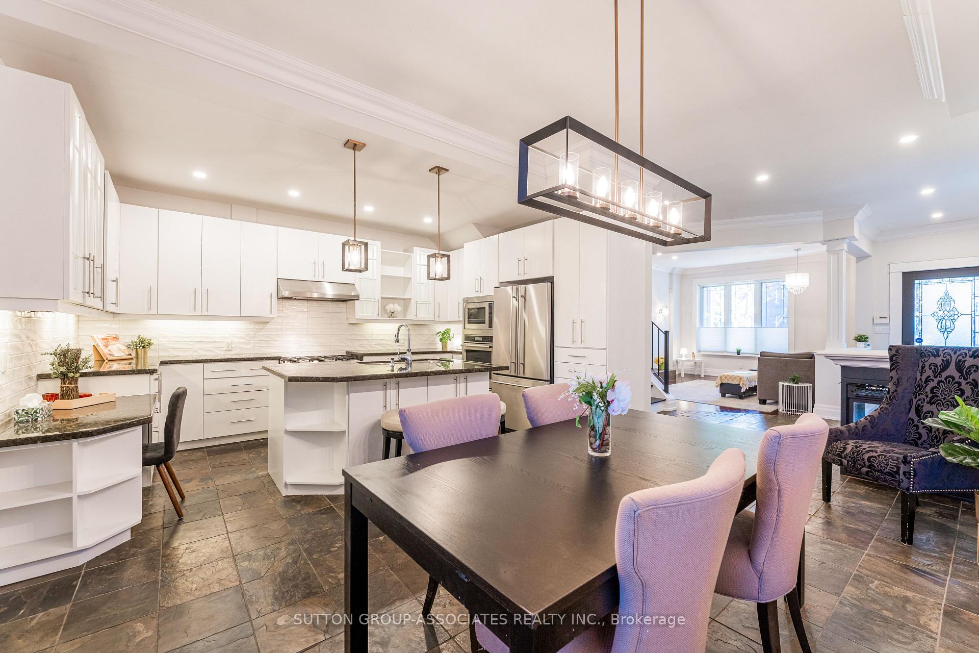 Photo 12 of Unit Main, 672 Huron Street, Toronto, The Annex — HOMEH