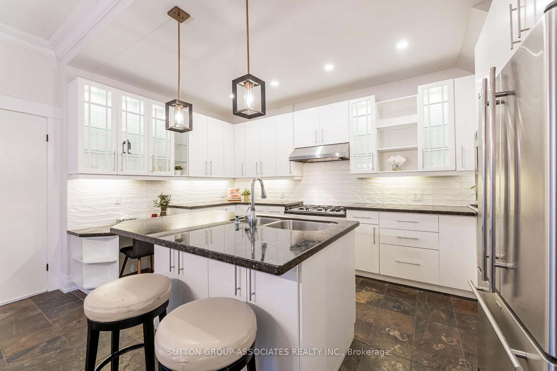Photo 15 of Unit Main, 672 Huron Street, Toronto, The Annex — HOMEH