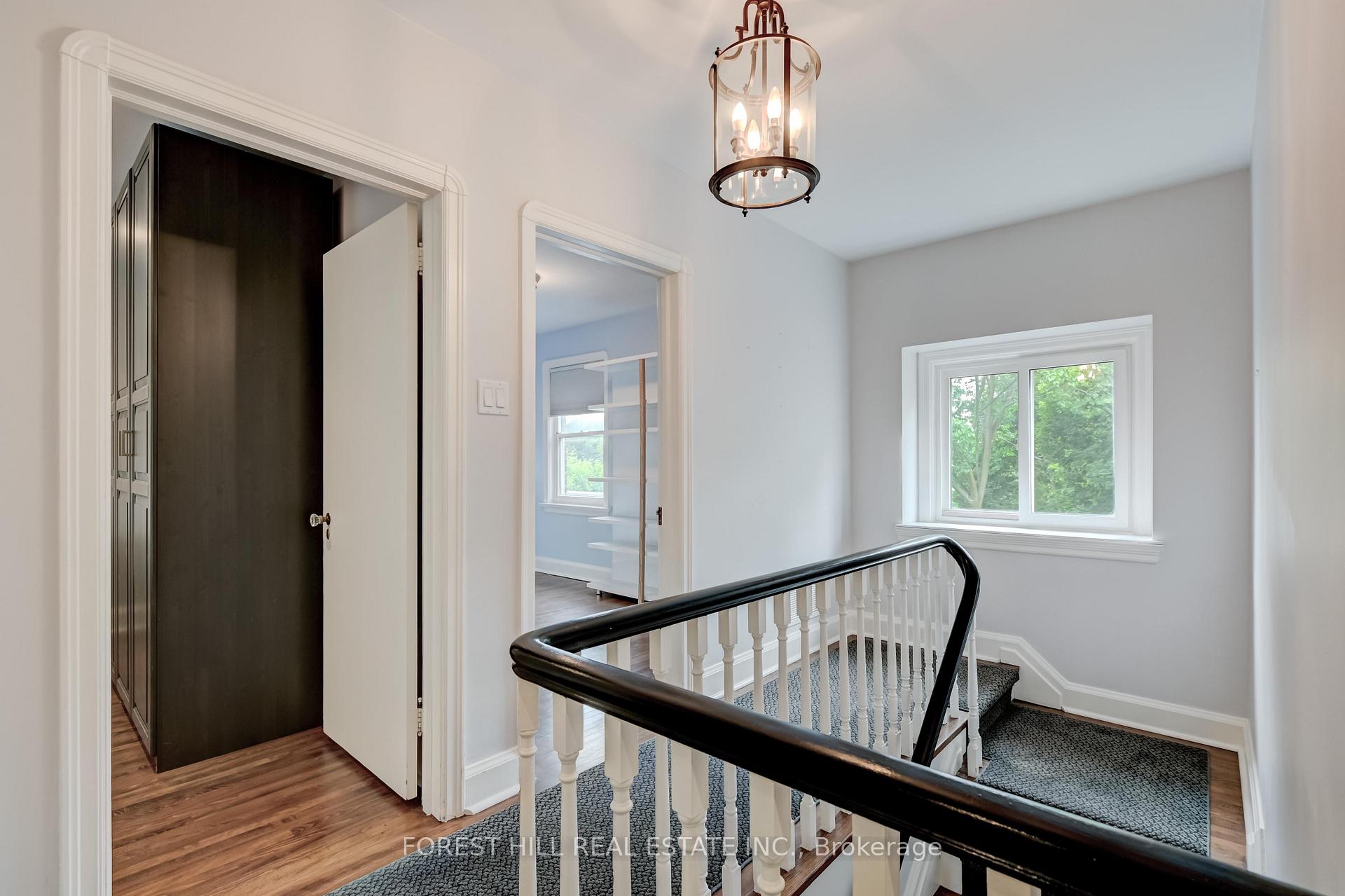 Photo 13 of 112 Dewbourne Avenue, Toronto, Humewood-Cedarvale — HOMEH