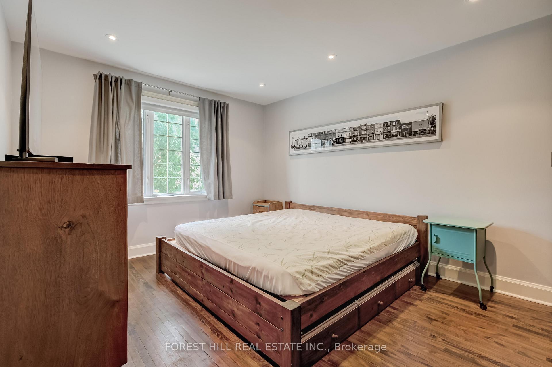Photo 18 of 112 Dewbourne Avenue, Toronto, Humewood-Cedarvale — HOMEH