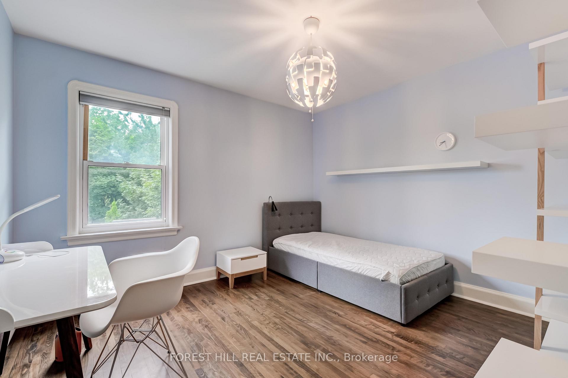 Photo 20 of 112 Dewbourne Avenue, Toronto, Humewood-Cedarvale — HOMEH