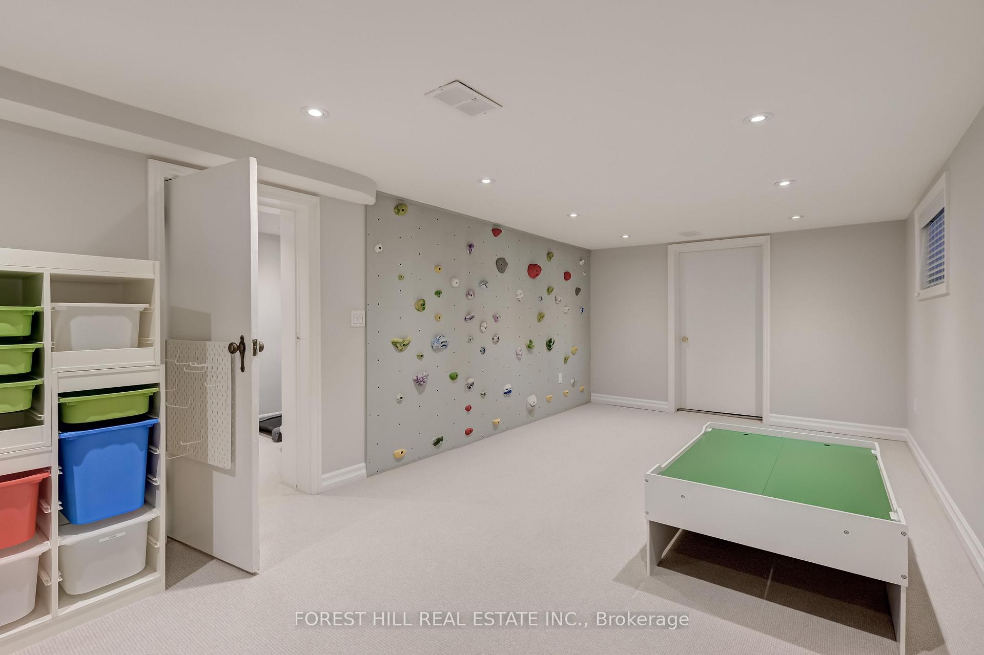 Photo 24 of 112 Dewbourne Avenue, Toronto, Humewood-Cedarvale — HOMEH