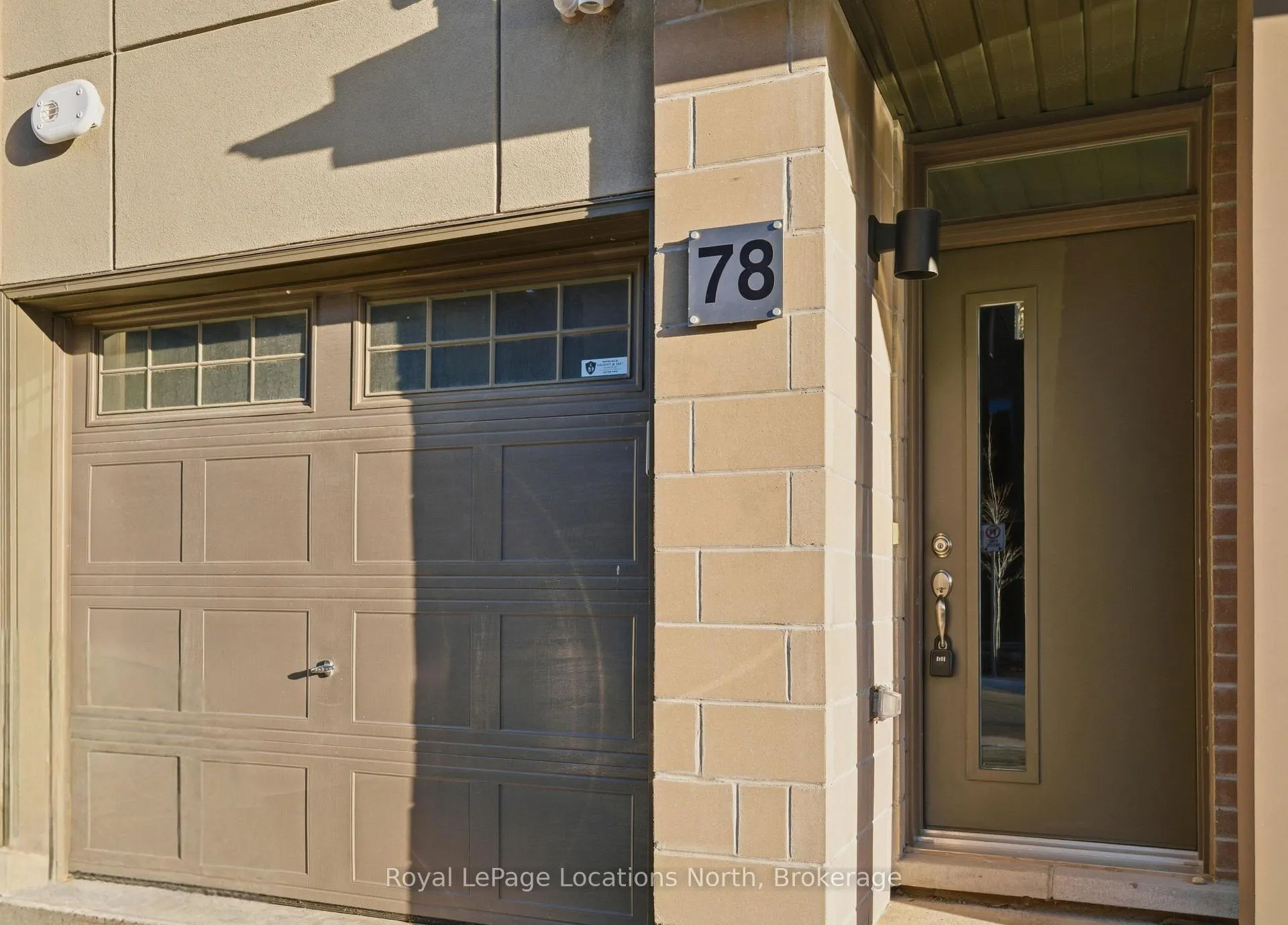 Photo 2 of 78 Winters Crescent, Collingwood — HOMEH