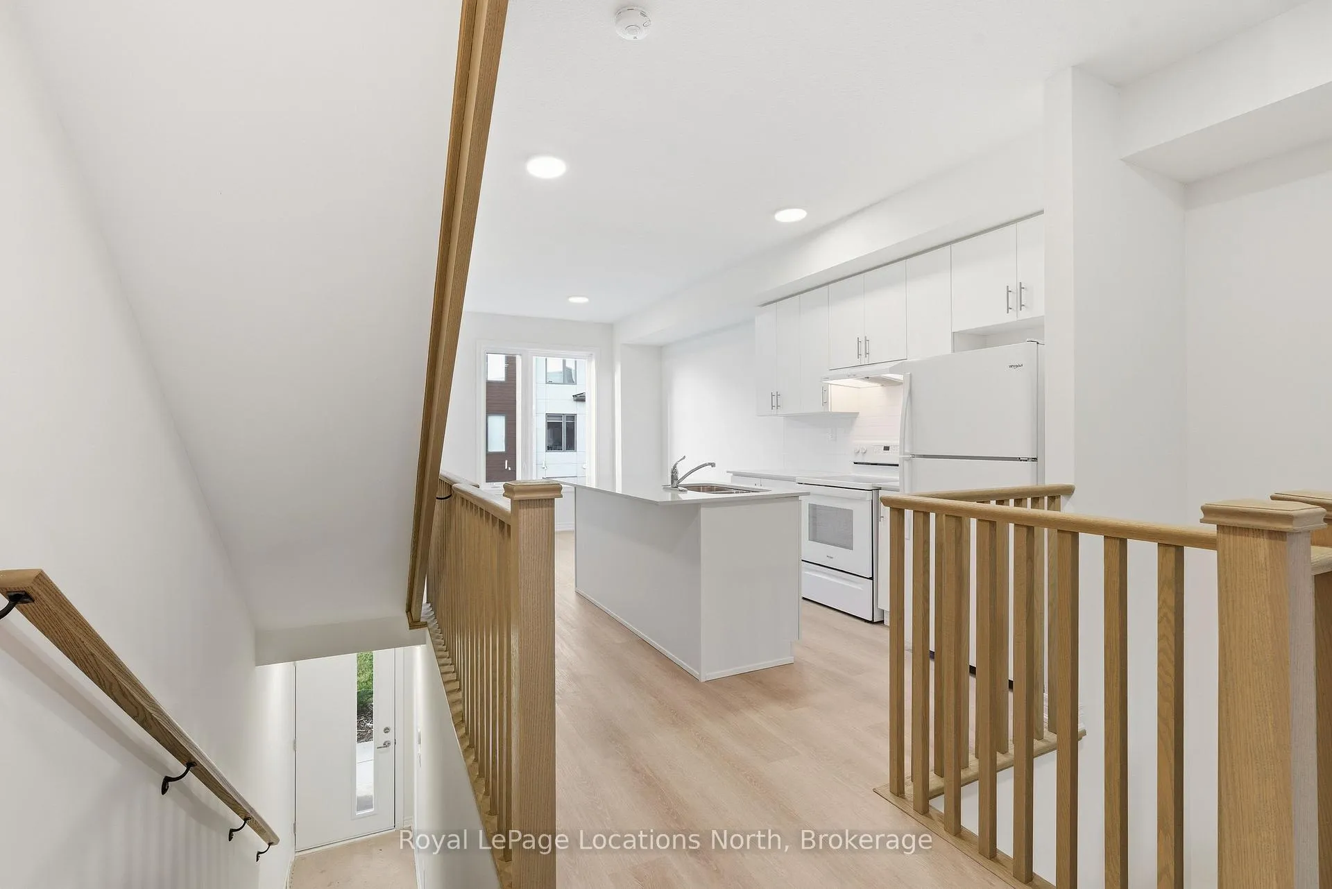 Photo 5 of 78 Winters Crescent, Collingwood — HOMEH