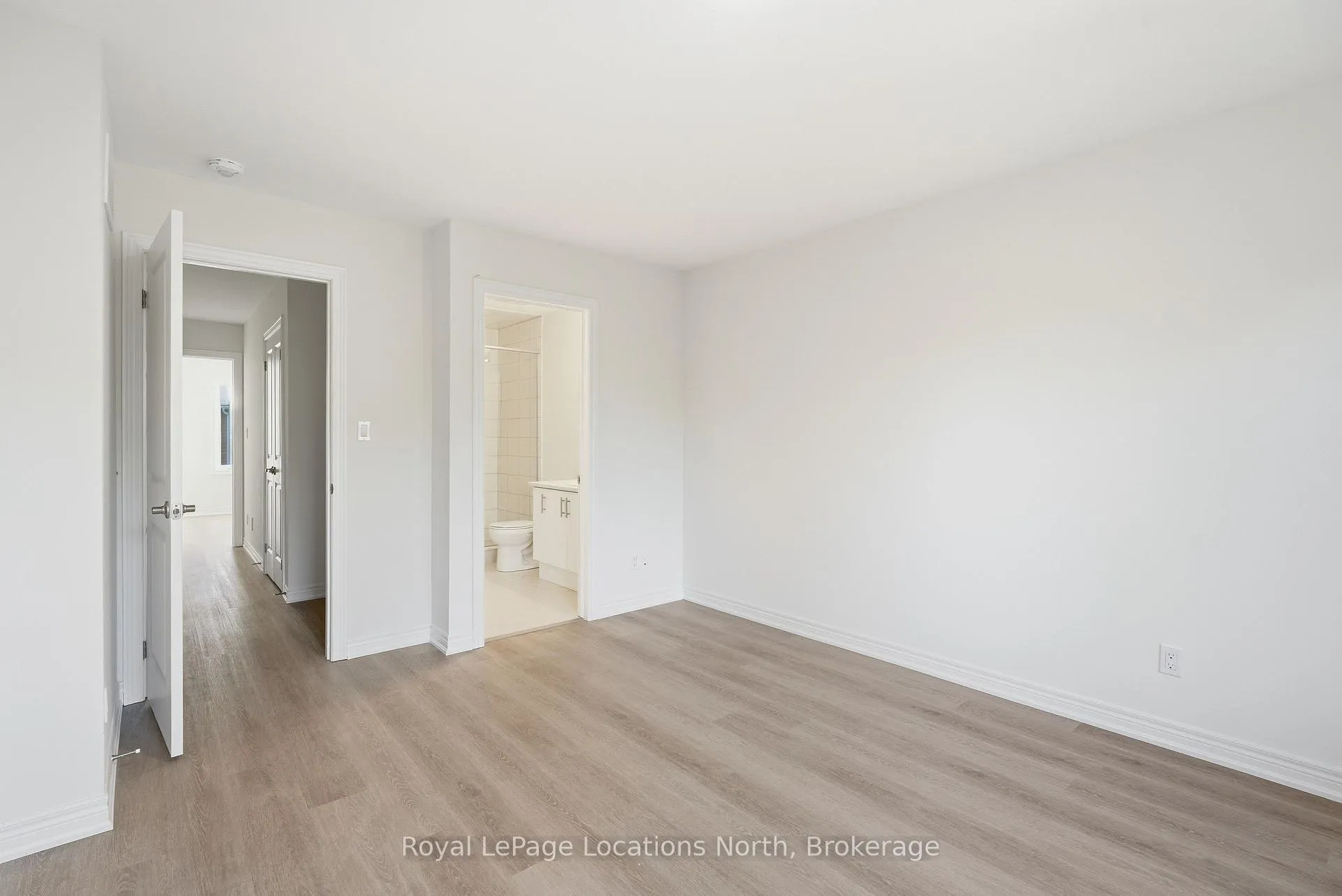 Photo 21 of 78 Winters Crescent, Collingwood — HOMEH