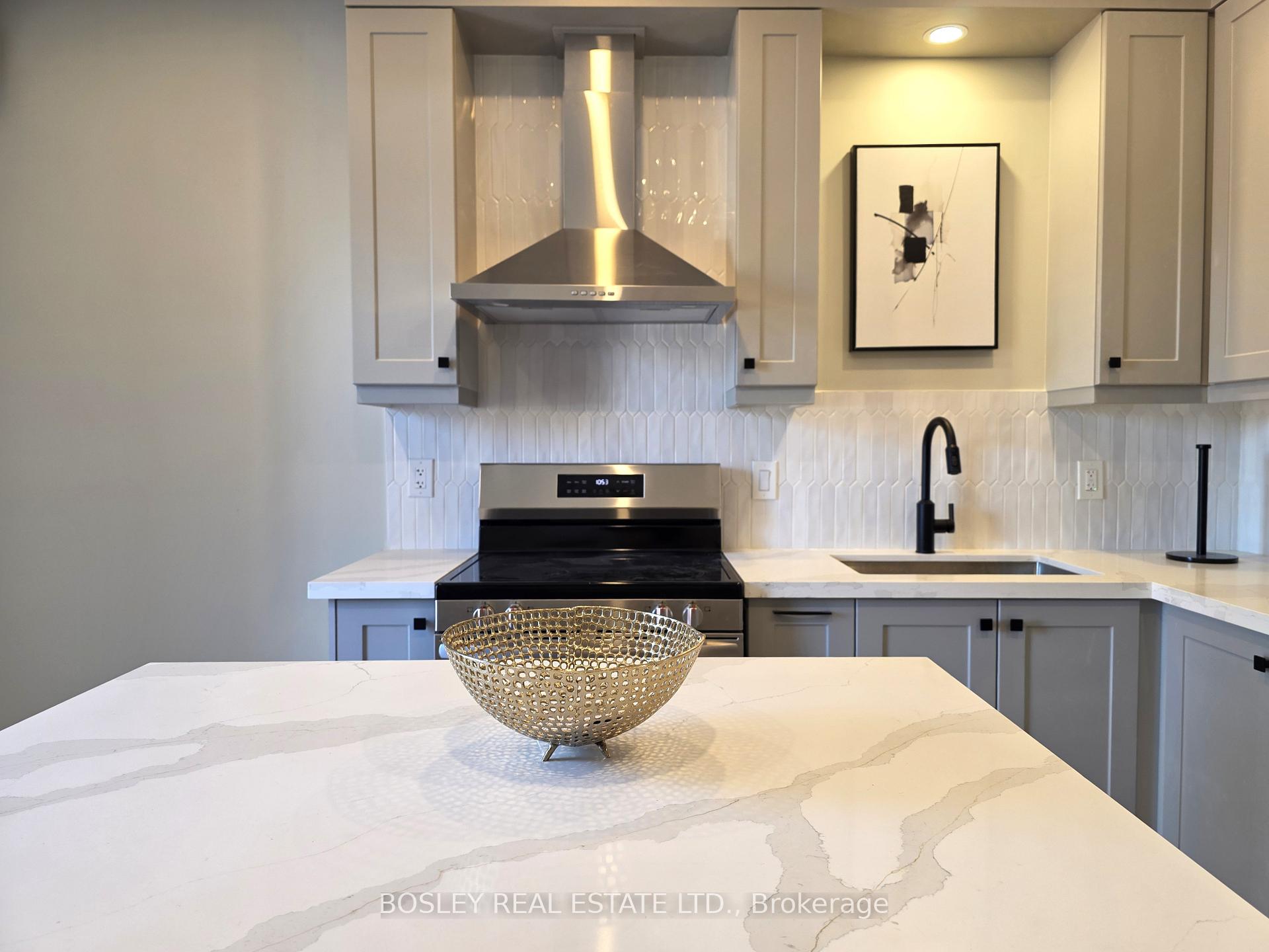 Photo 4 of 1132 Queen Street W, Toronto, Little Portugal — HOMEH