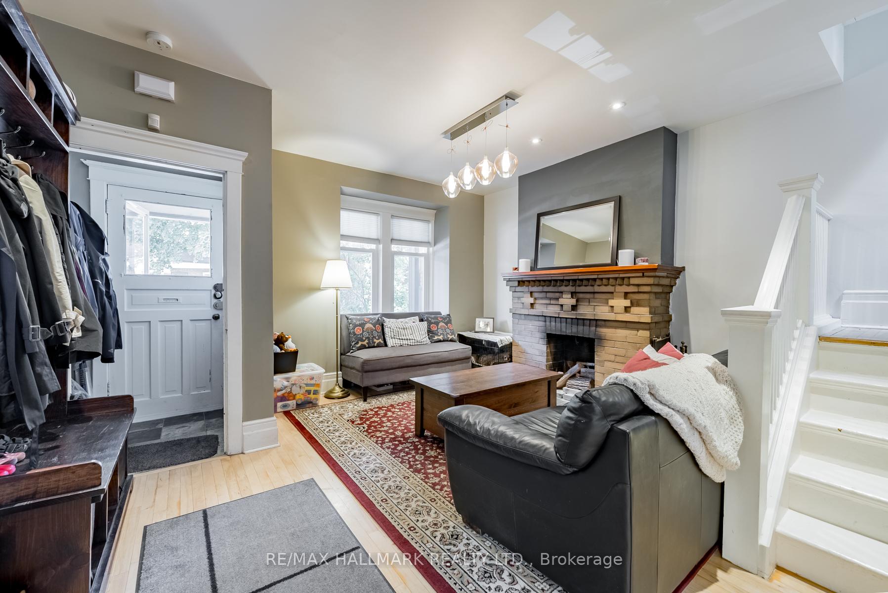 Photo 3 of 136 Monarch Park Avenue, Toronto, Danforth — HOMEH