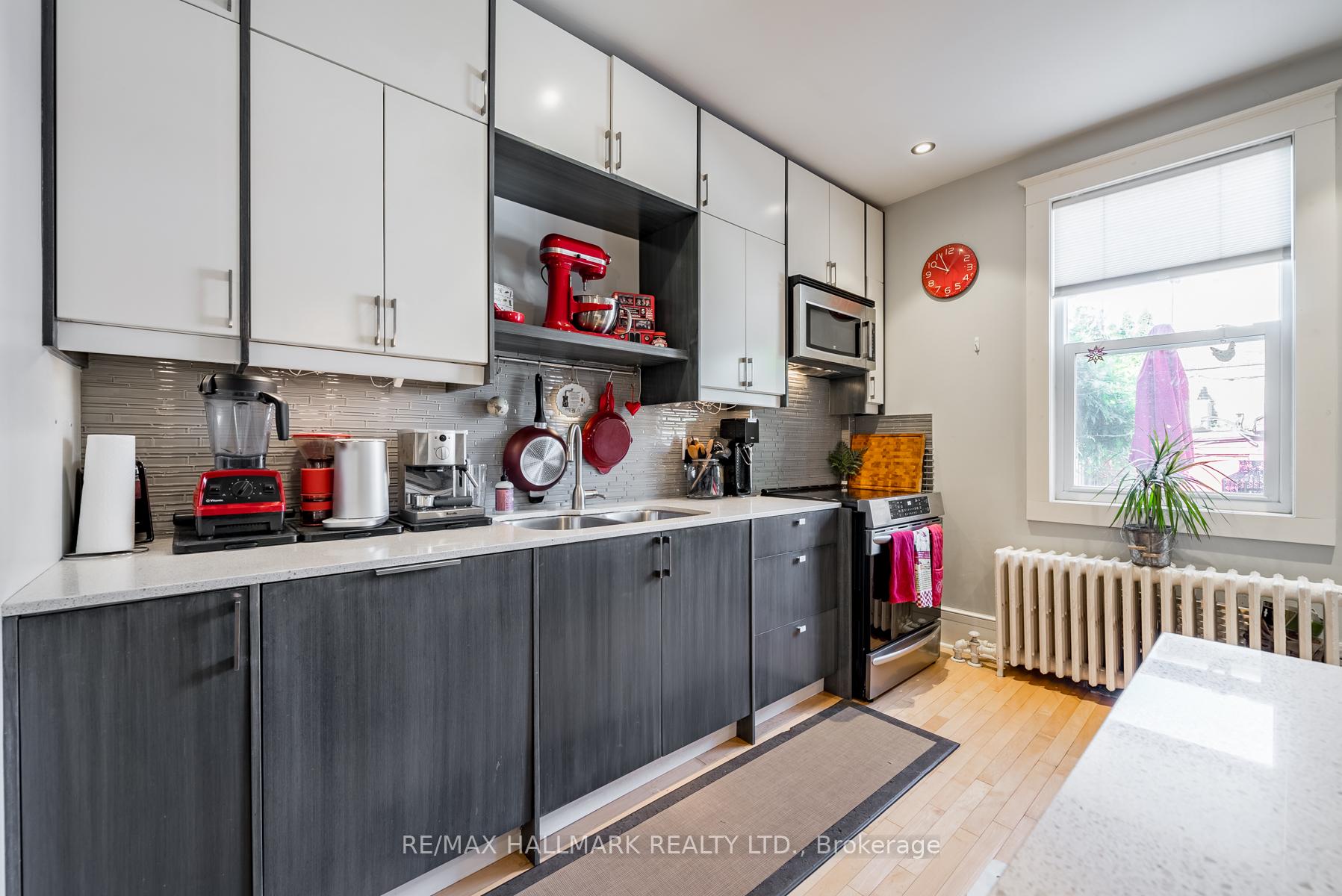Photo 10 of 136 Monarch Park Avenue, Toronto, Danforth — HOMEH
