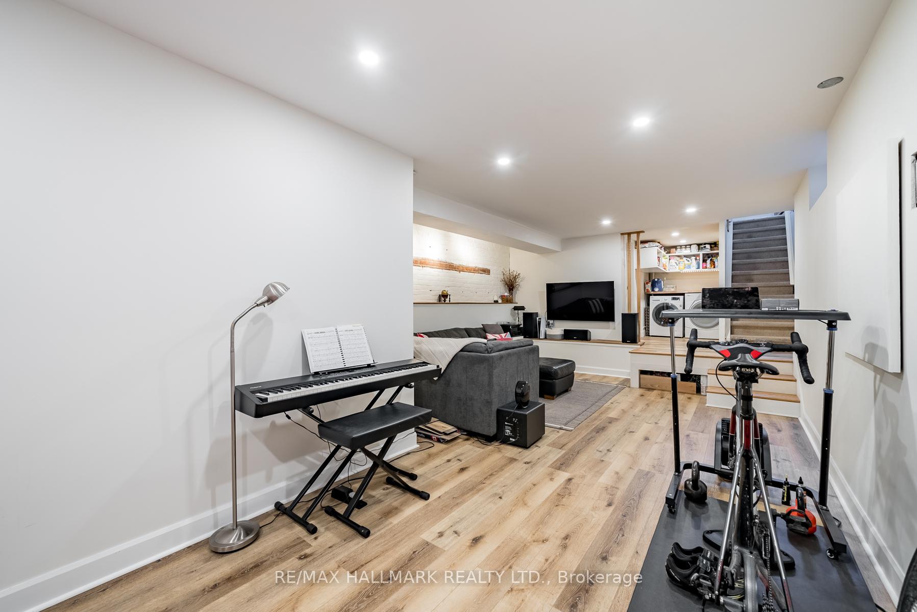 Photo 27 of 136 Monarch Park Avenue, Toronto, Danforth — HOMEH
