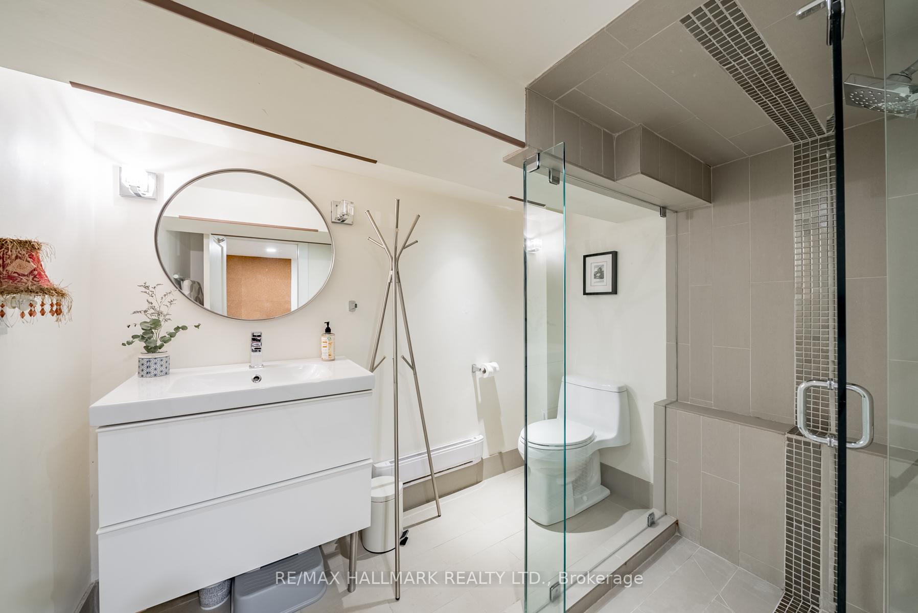Photo 29 of 136 Monarch Park Avenue, Toronto, Danforth — HOMEH