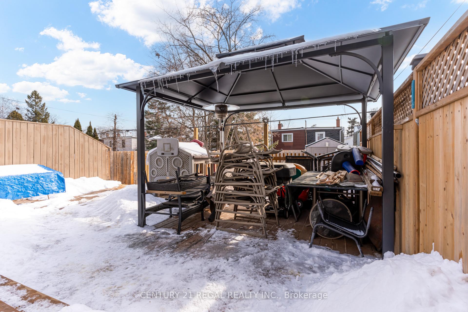 Photo 37 of 527 Sammon Avenue, Toronto, Danforth Village-East York — HOMEH