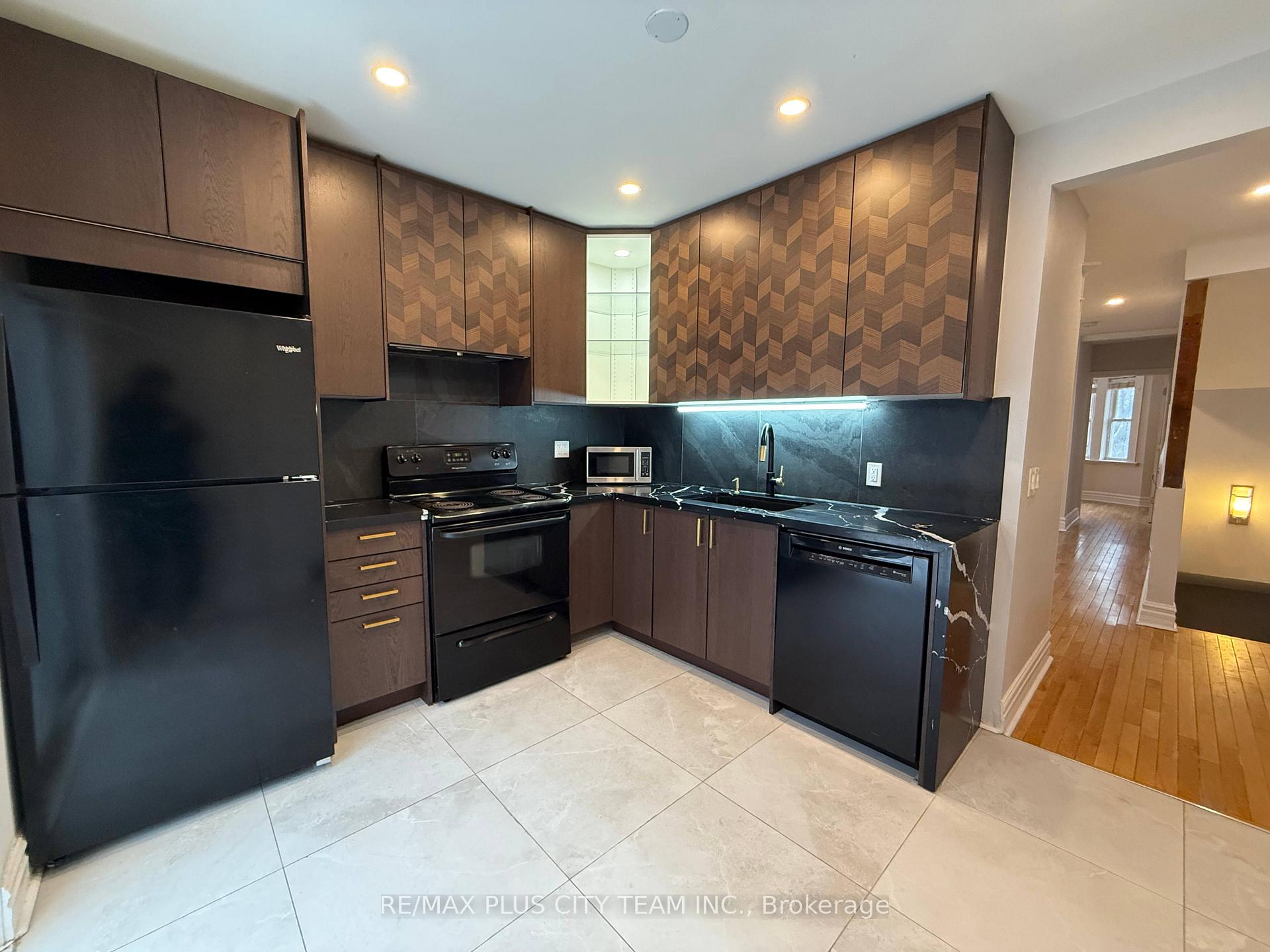 Photo 4 of Unit upper, 117 Heward Avenue, Toronto, South Riverdale — HOMEH