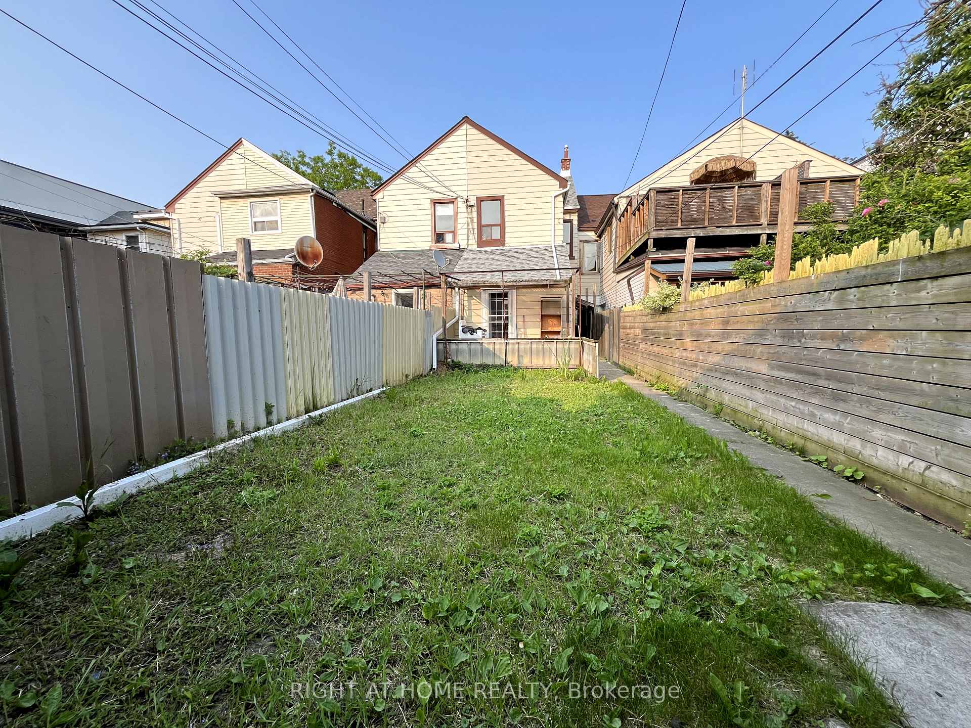 Photo 3 of 100 Palmerston Avenue, Toronto, Trinity-Bellwoods — HOMEH