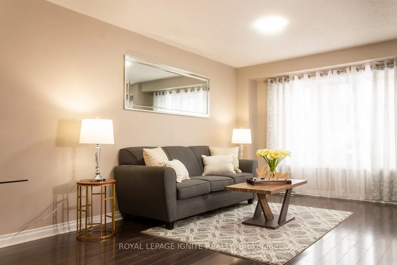 Photo 5 of 47 Tabaret Crescent, Oshawa, Windfields — HOMEH