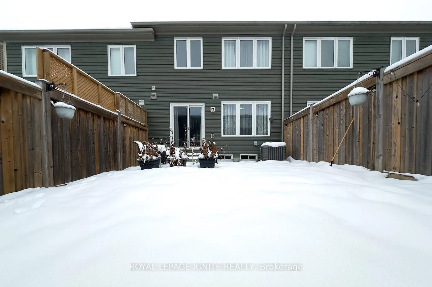 Photo 31 of 47 Tabaret Crescent, Oshawa, Windfields — HOMEH