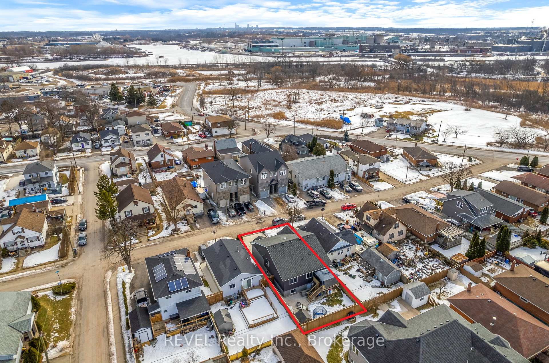 Photo 2 of 65 Battle Street, Thorold, Thorold Downtown — HOMEH