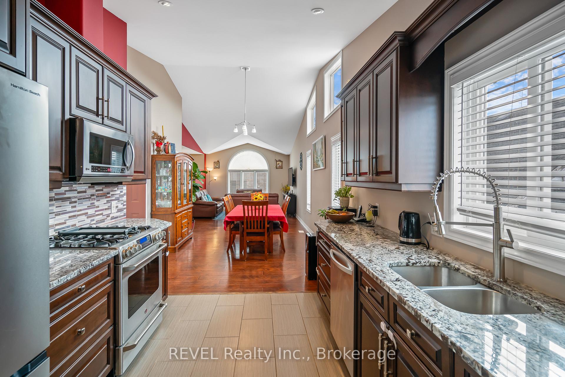 Photo 5 of 65 Battle Street, Thorold, Thorold Downtown — HOMEH